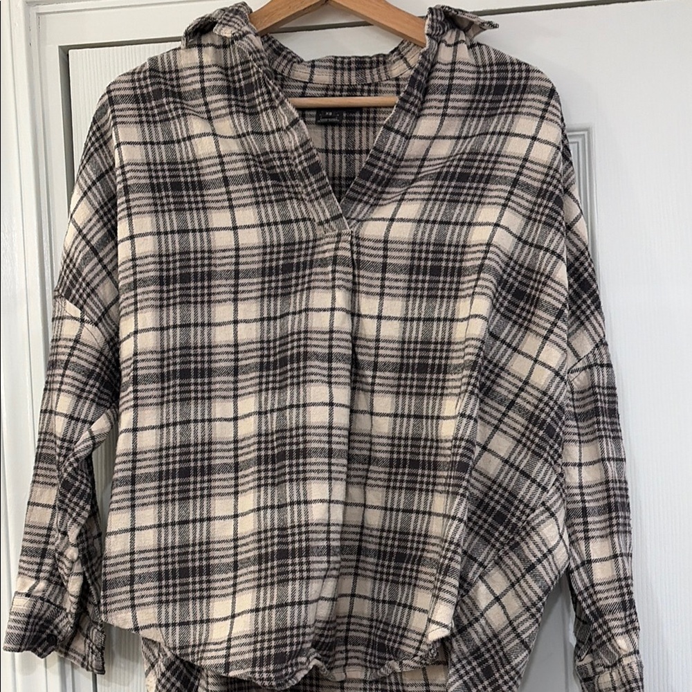 French Connection Flannel Popover‎